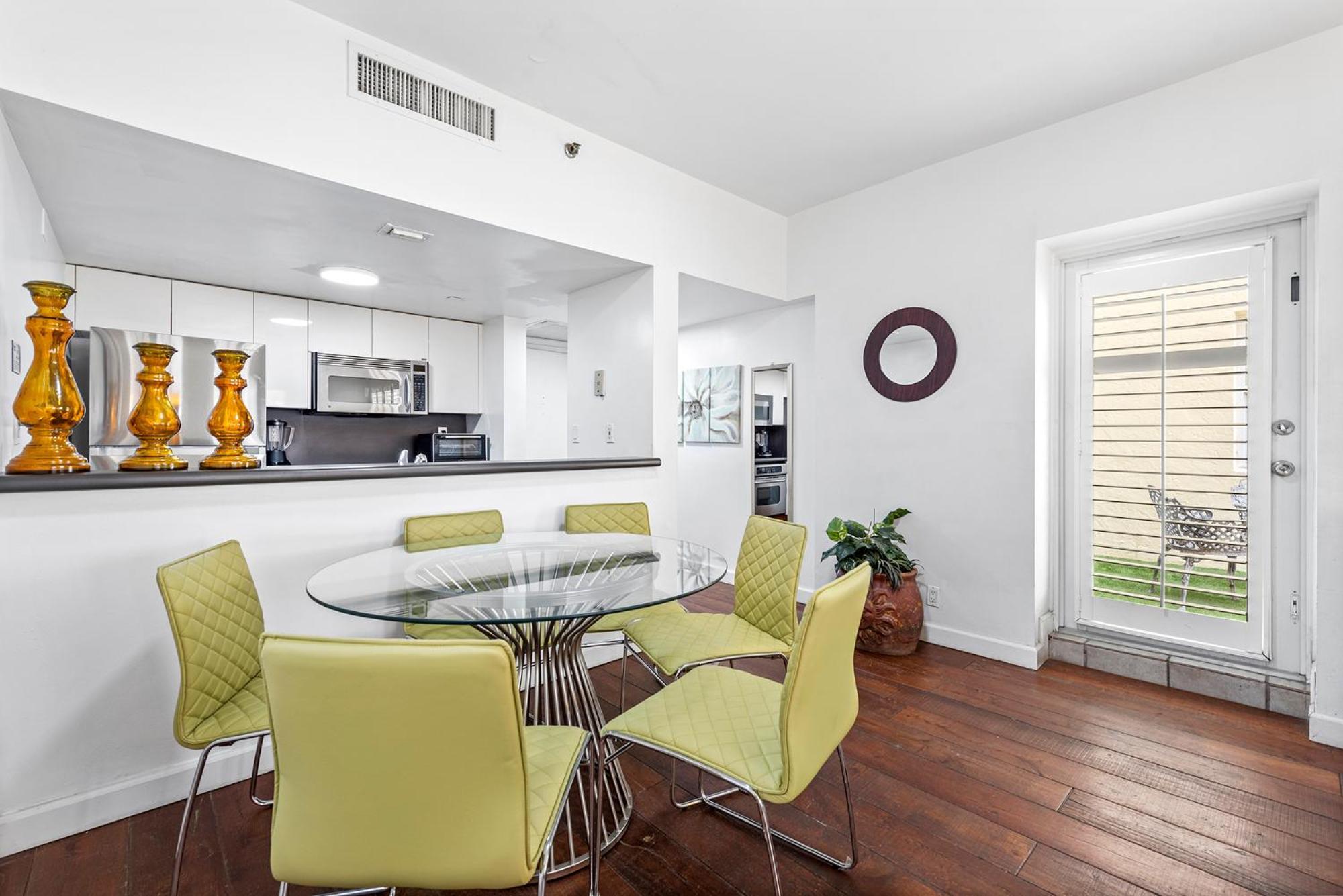 South Beach Suites In Ocean Drive Miami Beach Esterno foto