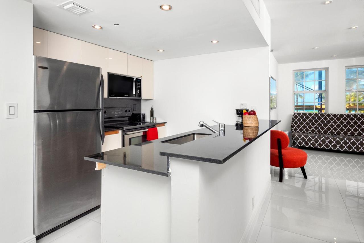 South Beach Suites In Ocean Drive Miami Beach Esterno foto
