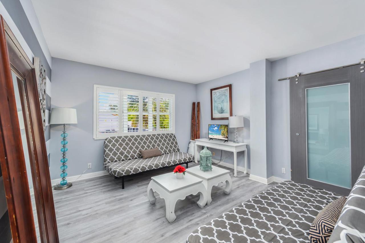 South Beach Suites In Ocean Drive Miami Beach Esterno foto