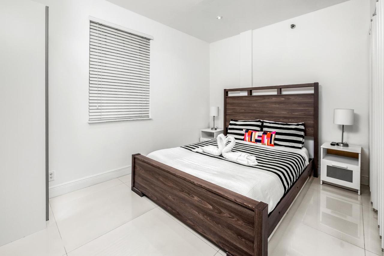 South Beach Suites In Ocean Drive Miami Beach Esterno foto