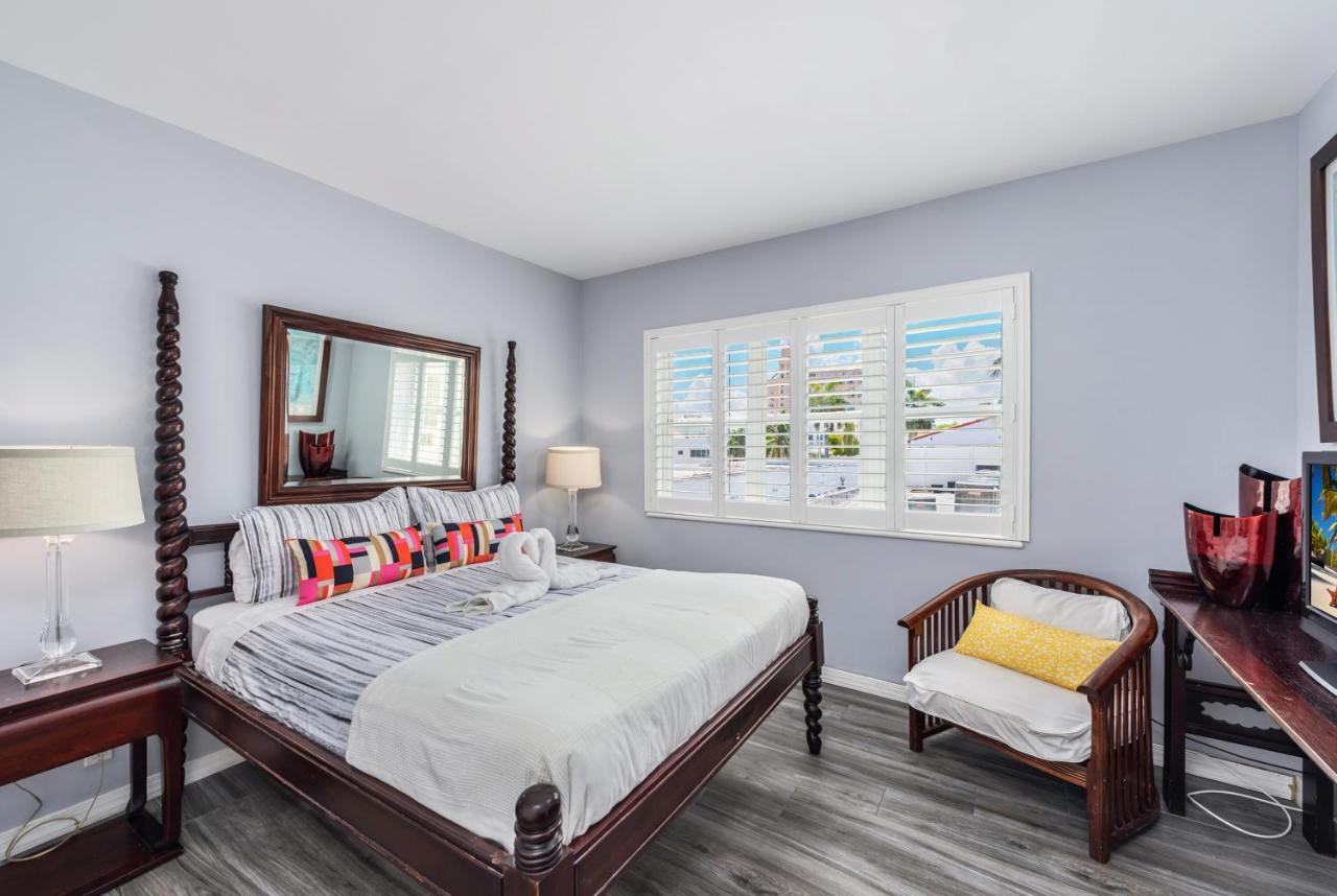South Beach Suites In Ocean Drive Miami Beach Esterno foto